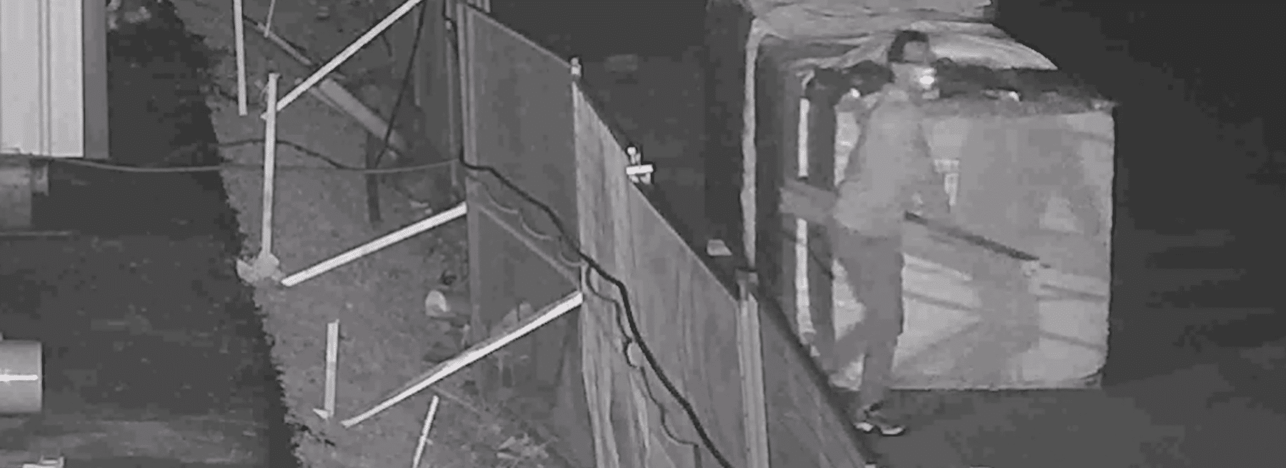 Lumber Thief at Construction Site Caught on Camera